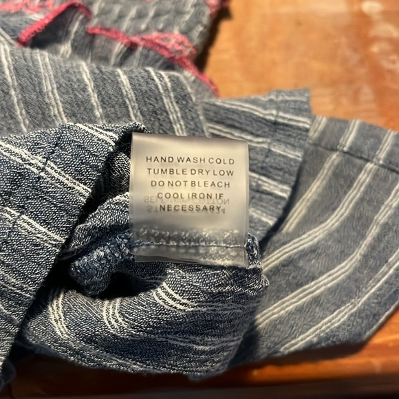 Sugar+Lips pink and blue embroidered romper. Size medium. Like new condition. - Picture 8 of 10